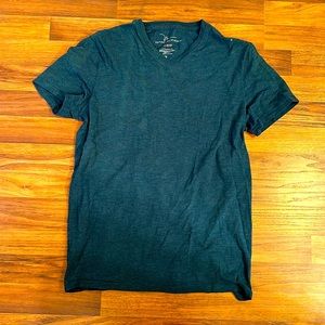 Marc Anthony V-neck, slim T-shirt, men’s size medium